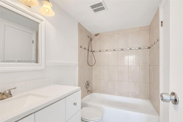 16465 NE 22nd Ave 507, North Miami Beach, FL 33160