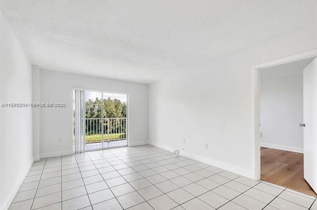 16465 NE 22nd Ave 507, North Miami Beach, FL 33160