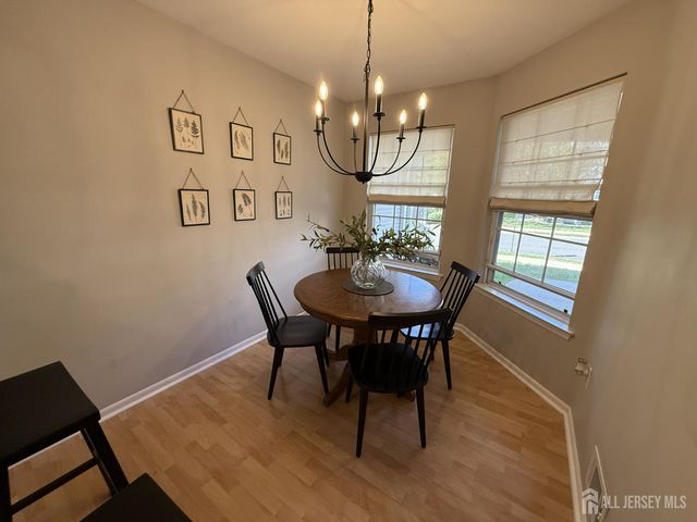 73 Heather Court, South Brunswick, NJ 08852