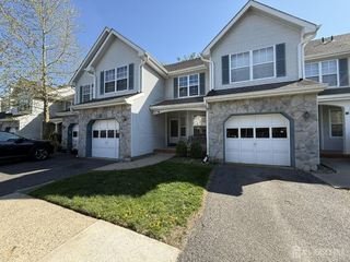 73 Heather Court, South Brunswick, NJ 08852