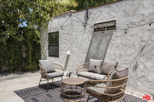 11269 La Maida Street, North Hollywood (los Angeles), CA 91601