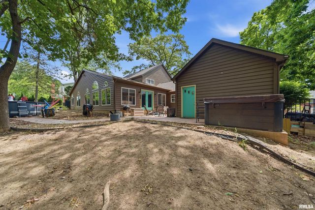 6421 N JAMESTOWN Road, Peoria, IL 61615