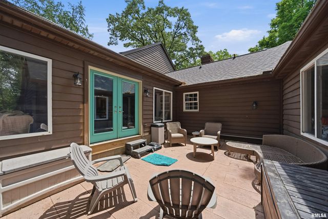6421 N JAMESTOWN Road, Peoria, IL 61615