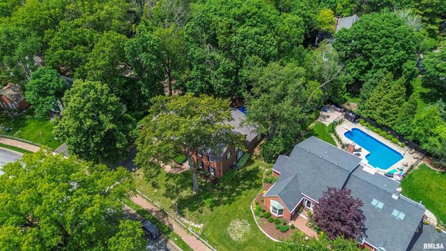 6421 N JAMESTOWN Road, Peoria, IL 61615