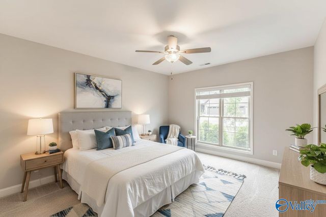 7519 Flint Crossing Circle, Owens Cross Roads, AL 35763