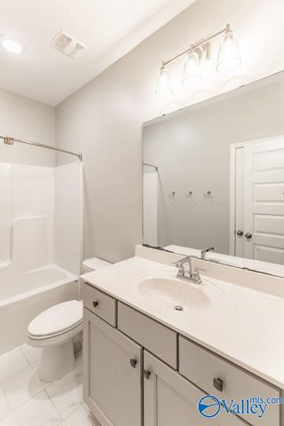 7519 Flint Crossing Circle, Owens Cross Roads, AL 35763