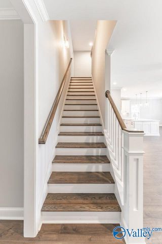 7519 Flint Crossing Circle, Owens Cross Roads, AL 35763