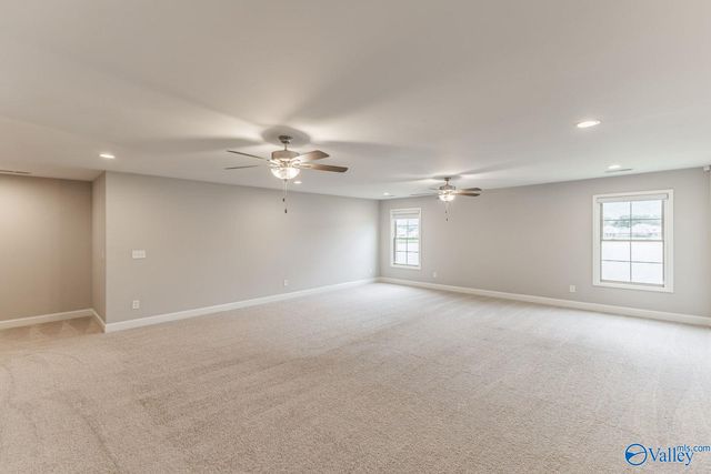 7519 Flint Crossing Circle, Owens Cross Roads, AL 35763