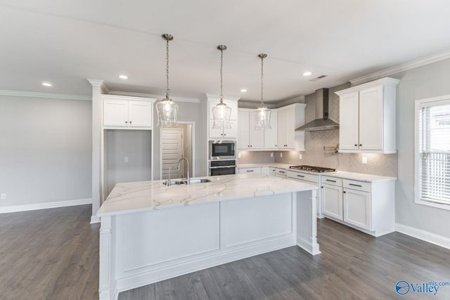 7519 Flint Crossing Circle, Owens Cross Roads, AL 35763