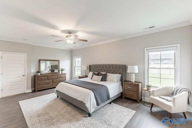 7519 Flint Crossing Circle, Owens Cross Roads, AL 35763