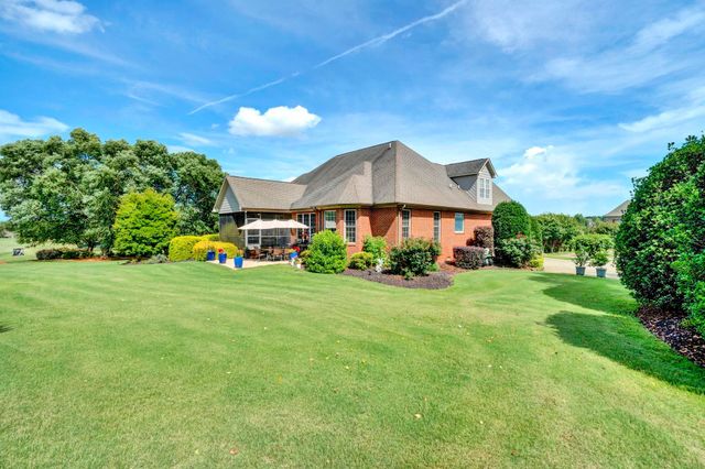 621 Parkland Avenue, Inman, SC 29349