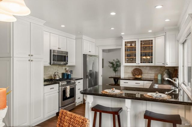 3932 Montrose St, Napa, CA 94558