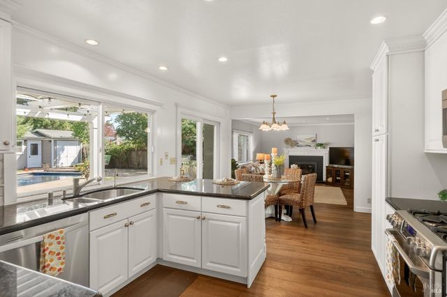 3932 Montrose St, Napa, CA 94558