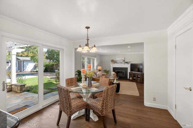 3932 Montrose St, Napa, CA 94558