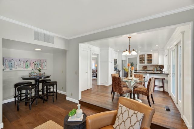 3932 Montrose St, Napa, CA 94558