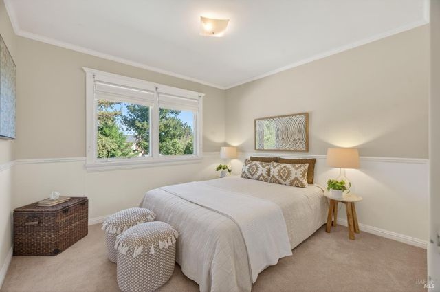 3932 Montrose St, Napa, CA 94558