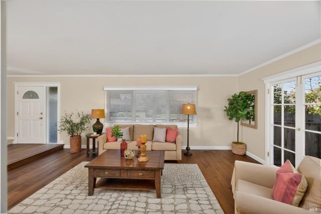 3932 Montrose St, Napa, CA 94558