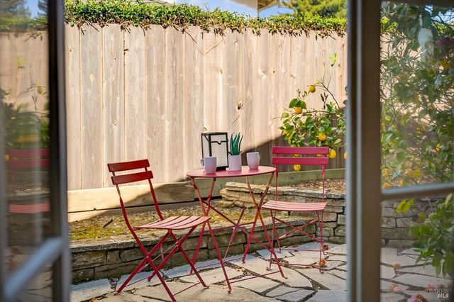 3932 Montrose St, Napa, CA 94558