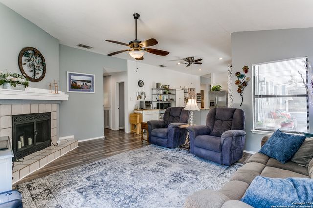 9503 Autumn Oaks, San Antonio, TX 78254