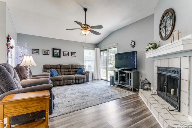 9503 Autumn Oaks, San Antonio, TX 78254
