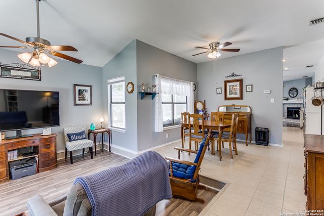 9503 Autumn Oaks, San Antonio, TX 78254