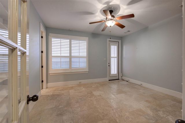 1809 W 24th Street, Houston, TX 77008