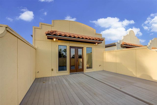 1809 W 24th Street, Houston, TX 77008