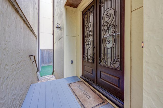 1809 W 24th Street, Houston, TX 77008