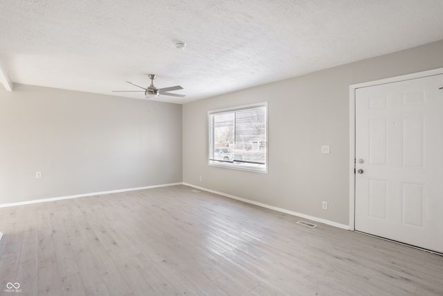 4040 Aspen Way, Indianapolis, IN 46226