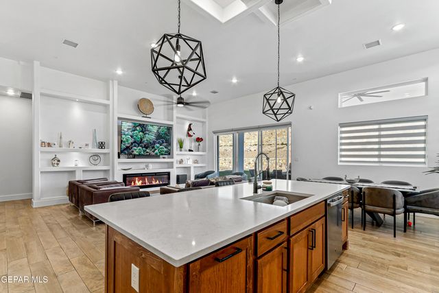 1760 Showdown Court, El Paso, TX 79911