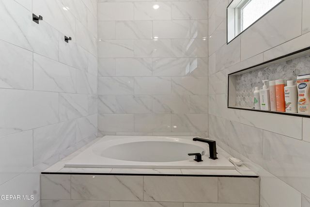 1760 Showdown Court, El Paso, TX 79911