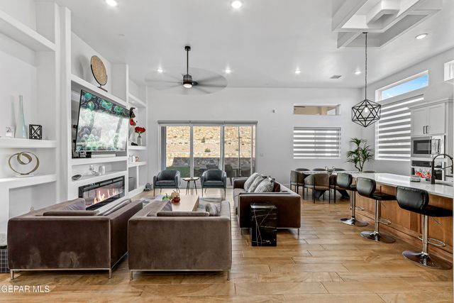 1760 Showdown Court, El Paso, TX 79911