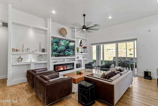 1760 Showdown Court, El Paso, TX 79911