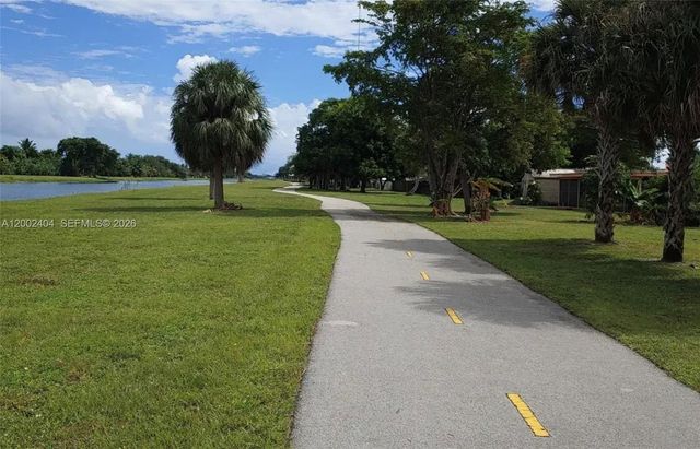 581 NW 185th St 0, Miami Gardens, FL 33169