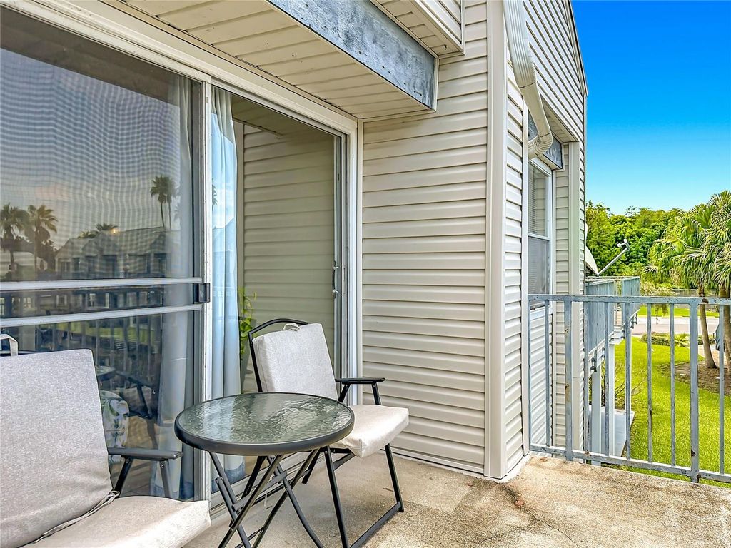 Image 24 of property listing at 2504 WOODGATE BOULEVARD 203, Orlando, FL 32822