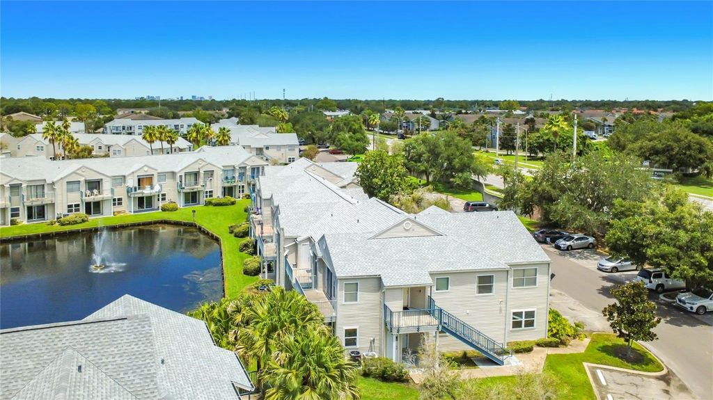 Image 28 of property listing at 2504 WOODGATE BOULEVARD 203, Orlando, FL 32822