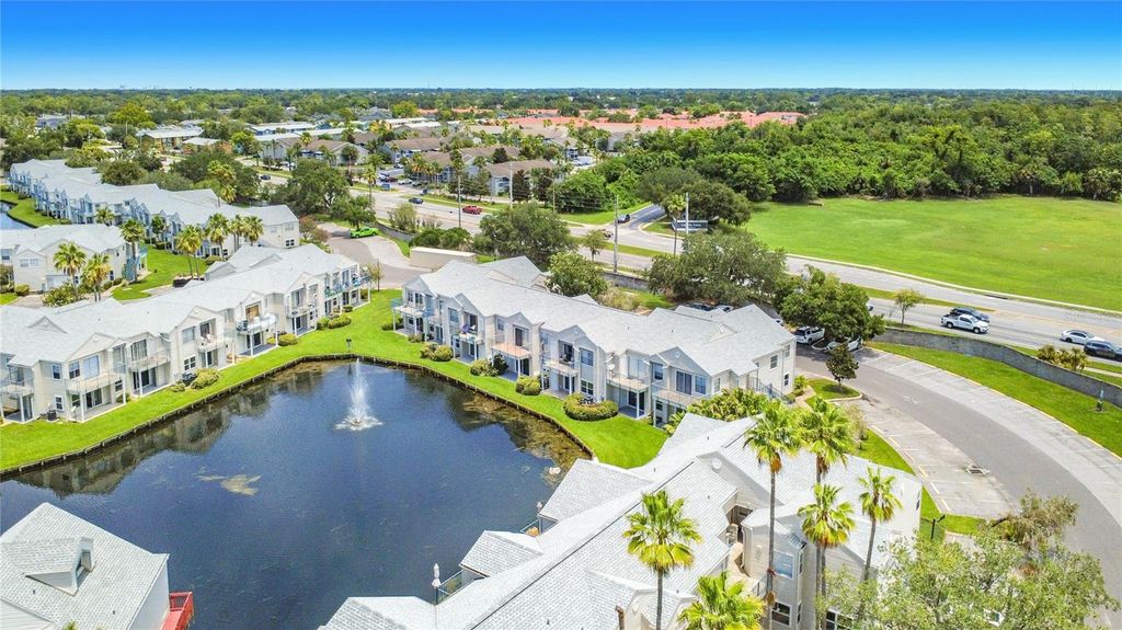 Image 30 of property listing at 2504 WOODGATE BOULEVARD 203, Orlando, FL 32822