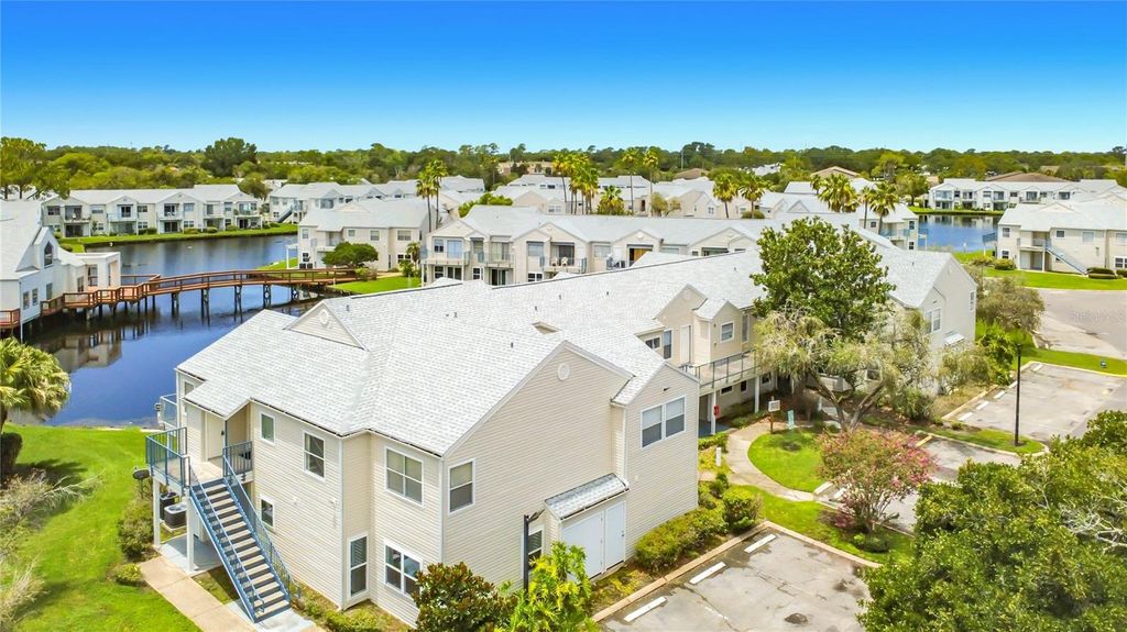Image 34 of property listing at 2504 WOODGATE BOULEVARD 203, Orlando, FL 32822