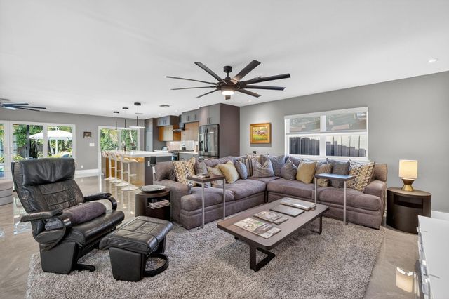 1721 NE 37th Street, Oakland Park, FL 33334