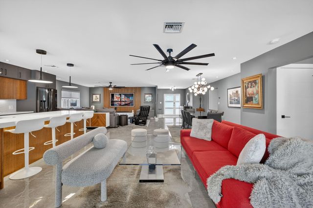 1721 NE 37th Street, Oakland Park, FL 33334