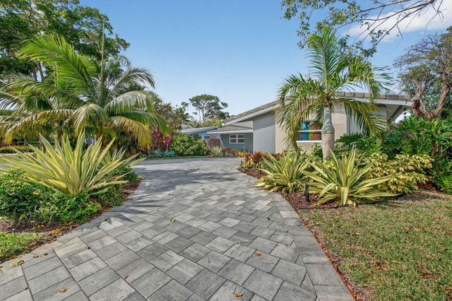 1721 NE 37th Street, Oakland Park, FL 33334