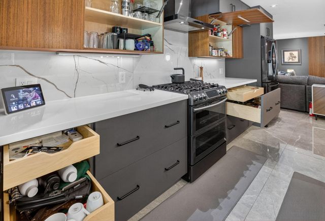 1721 NE 37th Street, Oakland Park, FL 33334