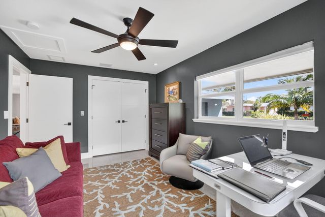 1721 NE 37th Street, Oakland Park, FL 33334