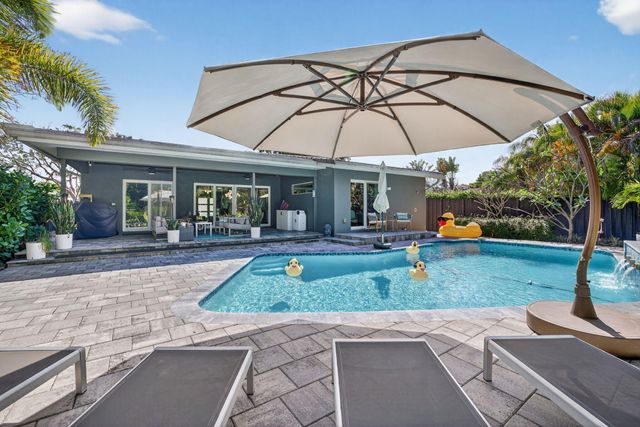 1721 NE 37th Street, Oakland Park, FL 33334