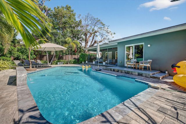 1721 NE 37th Street, Oakland Park, FL 33334