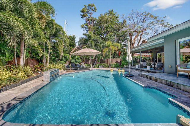 1721 NE 37th Street, Oakland Park, FL 33334