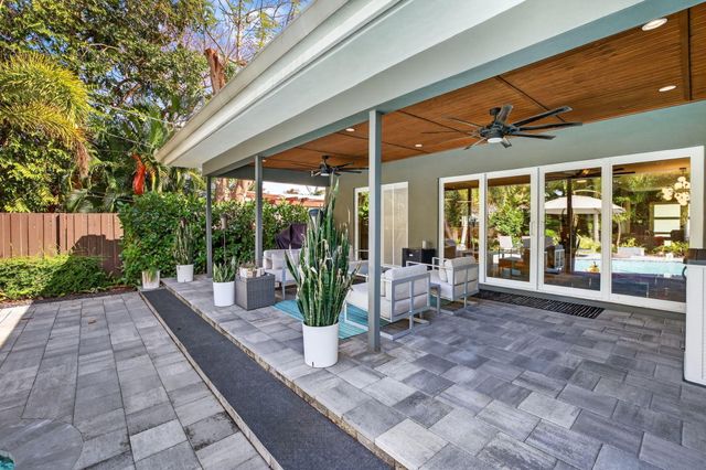 1721 NE 37th Street, Oakland Park, FL 33334