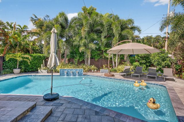 1721 NE 37th Street, Oakland Park, FL 33334