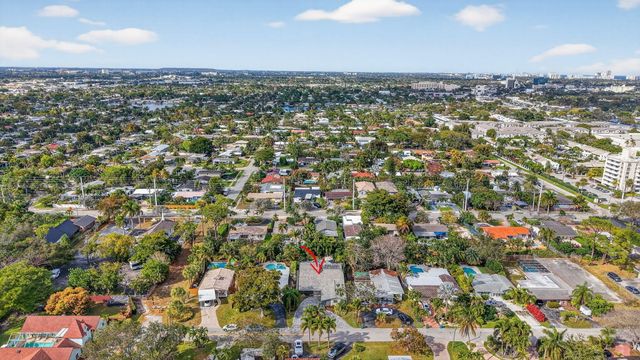 1721 NE 37th Street, Oakland Park, FL 33334