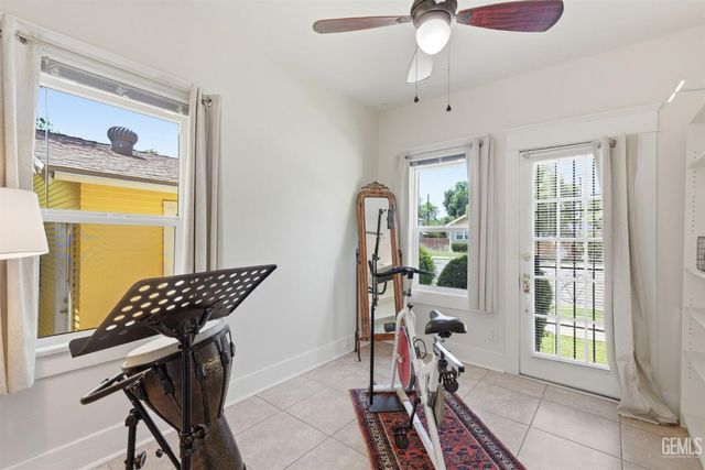 1929 A Street, Bakersfield, CA 93301